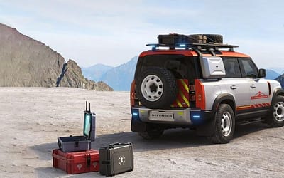 Ottawa Volunteer Search and Rescue (SBO-OVSAR) finalists in North America’s Land Rover Defender Service Awards